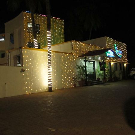 Hotel Sea Rock Villa Daman Exteriér fotografie