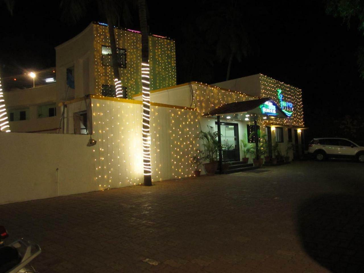 Hotel Sea Rock Villa Daman Exteriér fotografie