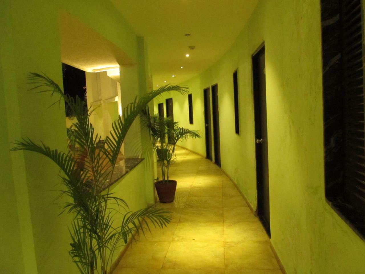 Hotel Sea Rock Villa Daman Exteriér fotografie
