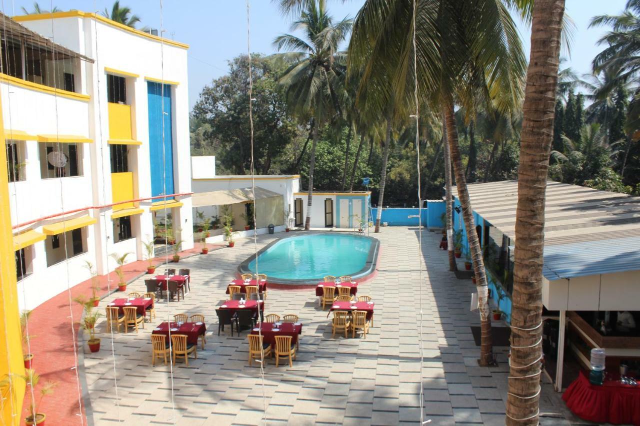 Hotel Sea Rock Villa Daman Exteriér fotografie